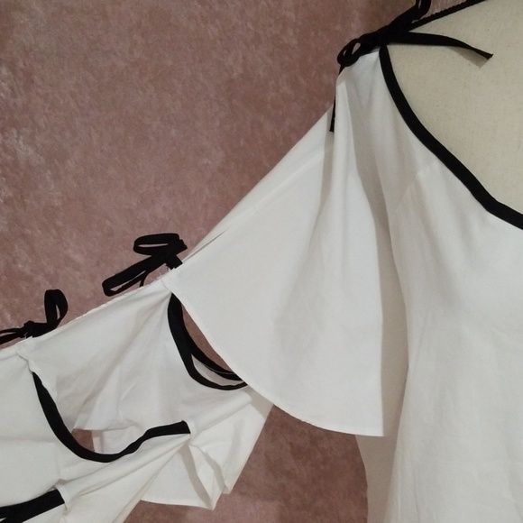 Top - Picture 2 of 6